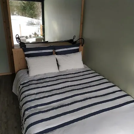 Resource * Шамбон-сюр-Линьон